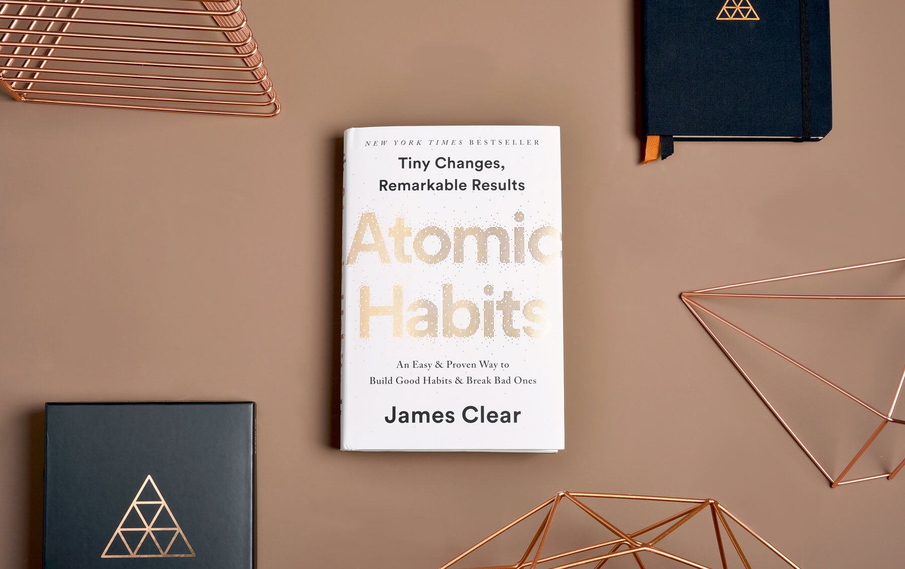 Atomic Habits: Tiny Changes, Remarkable Results by James Clear